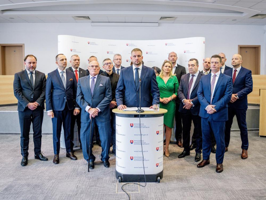 Predstavenie z&aacute;meru začleniť z&aacute;chranky pod nemocnice na p&ocirc;de ministerstva zdravotn&iacute;ctva
