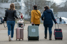 Zhor&scaron;uj&uacute;cu sa demografick&uacute; situ&aacute;ciu v krajin&aacute;ch strednej Eur&oacute;py pom&aacute;haj&uacute; čiastočne zmierňovať utečenci z vojnou zmietanej Ukrajiny. FOTO: TASR/AP