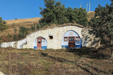 Tradičn&yacute; dom v dedine Rogojeni. FOTO: Wikimedia Commons