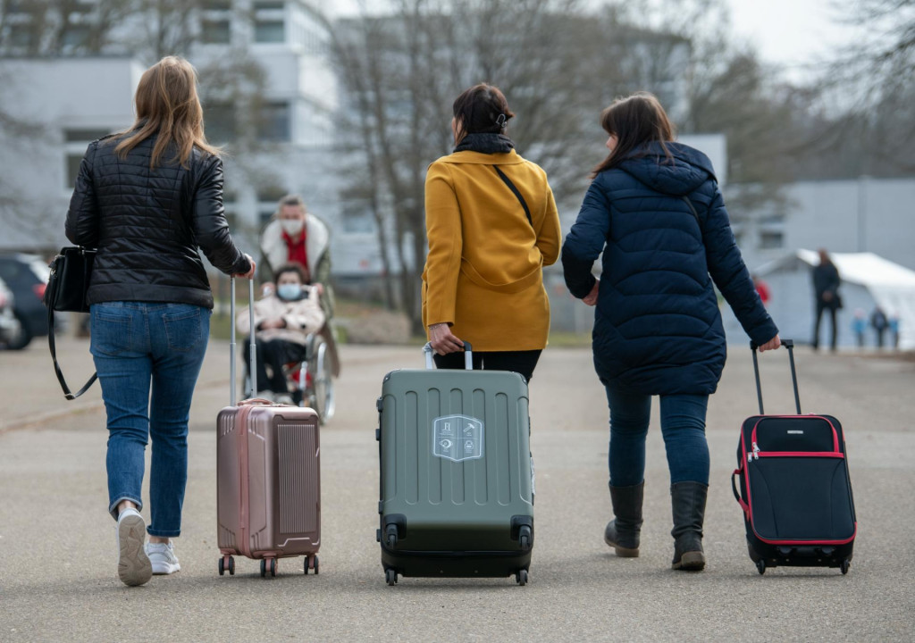 Zhor&scaron;uj&uacute;cu sa demografick&uacute; situ&aacute;ciu v krajin&aacute;ch strednej Eur&oacute;py pom&aacute;haj&uacute; čiastočne zmierňovať utečenci z vojnou zmietanej Ukrajiny. FOTO: TASR/AP