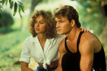 Jennifer Grey a Patrick Swayze vo filme Hrie&scaron;ny tanec. FOTO: Archiv Bauer Media SK