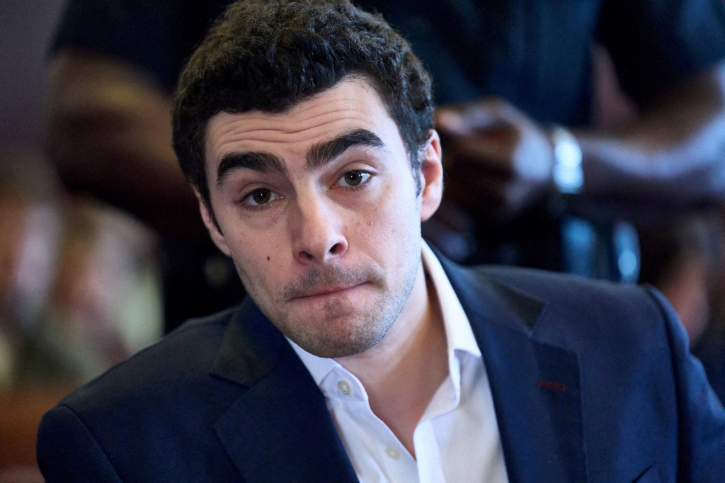 Luigi Mangione na s&uacute;de. FOTO: Reuters