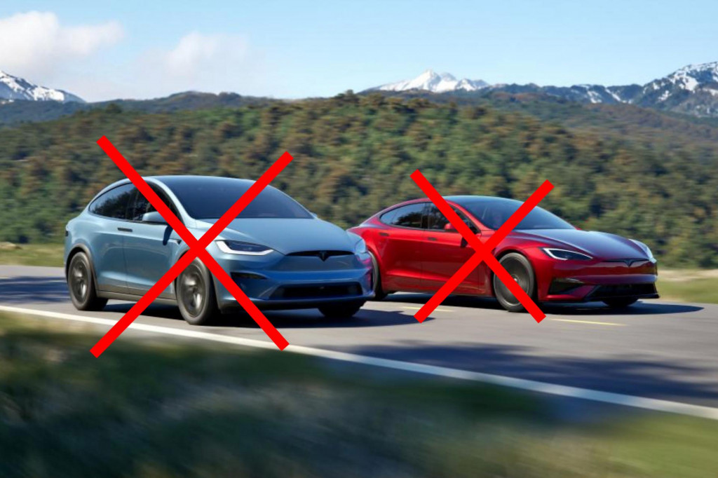 Tesla vy&scaron;krtne dva luxusn&eacute; modely zo svojho portf&oacute;lia.