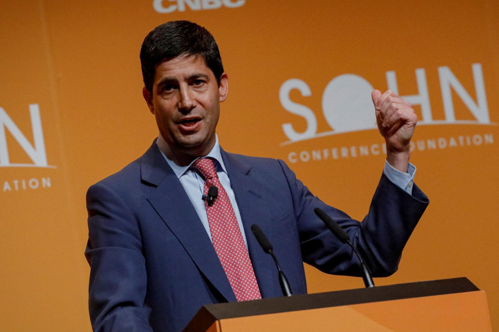 Bud&uacute;ci &scaron;&eacute;f americk&eacute;ho Fedu Kevin Warsh na konferencii na Stanforde v roku 2017. FOTO: REUTERS