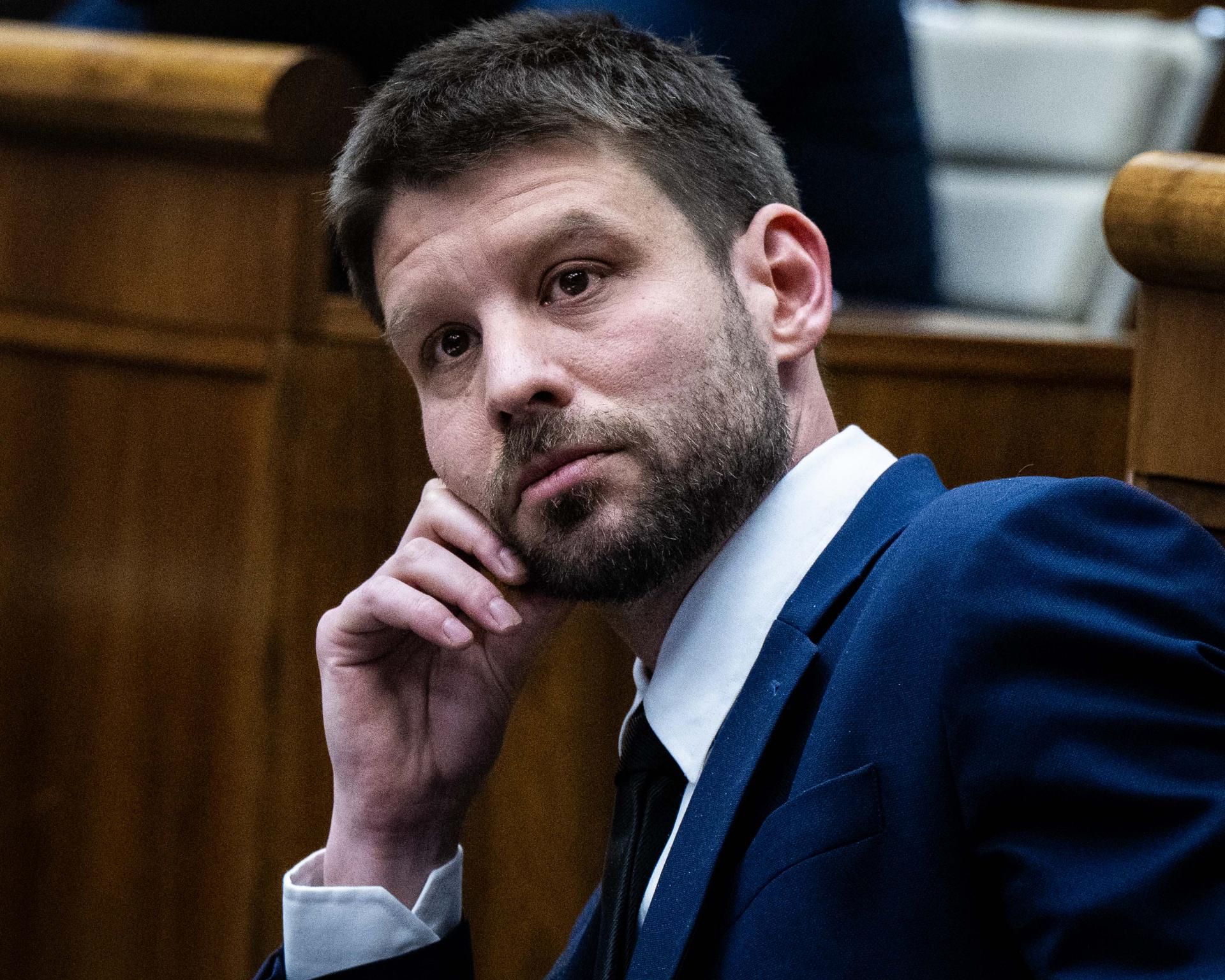 Progres&iacute;vci kritizuj&uacute; prideľovanie eurofondov na vodoz&aacute;držn&eacute; opatrenia. Tarabu vyzvali, aby peniaze neposlal