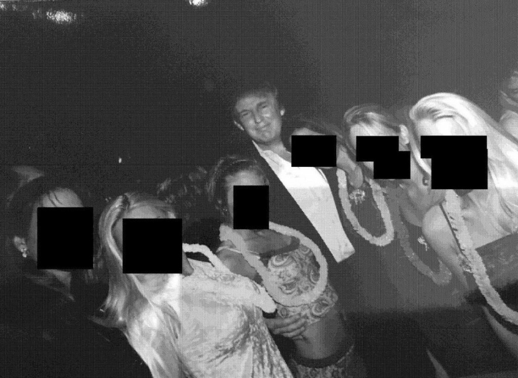 Donald Trump s mlad&yacute;mi dievčatami. FOTO: United States House Committee on Oversight and Government Reform