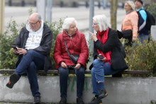 Starostlivosť o dieťa sa pri v&yacute;počte penzie bude zohľadňovať ako riadne odpracovan&eacute; obdobie. FOTO: Arch&iacute;v HN