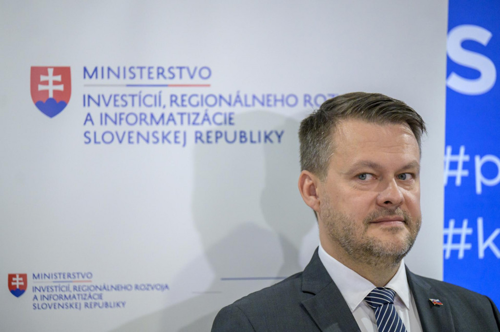 Minister invest&iacute;ci&iacute;, region&aacute;lneho rozvoja a informatiz&aacute;cie Samuel Migaľ. FOTO: TASR
