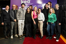 Petra Polni&scaron;ov&aacute;, Petra Hřeb&iacute;čkov&aacute;, Tom&aacute;&scaron; Ma&scaron;tal&iacute;r a tvorcovia filmu na premi&eacute;re. FOTO: Bontonfilm SK
