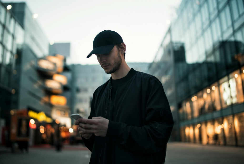Muži, manosf&eacute;ra a cesta von z online nen&aacute;visti