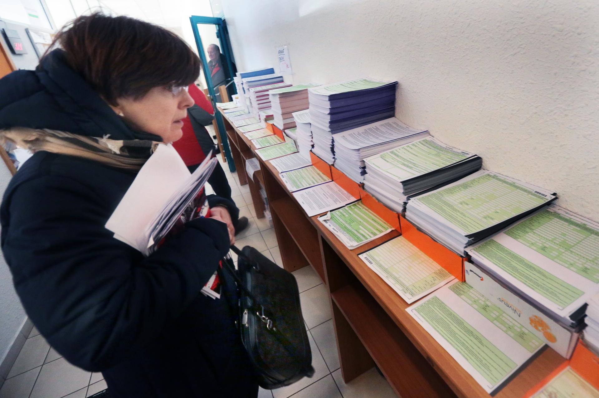 Slov&aacute;kom sa bl&iacute;ži d&ocirc;ležit&yacute; daňov&yacute; term&iacute;n. Na odovzdanie tlačiva maj&uacute; už len p&aacute;r dn&iacute;, inak hrozia komplik&aacute;cie