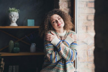 Niektor&eacute; z n&aacute;s by sa mali s&uacute;strediť na seba.