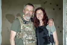 Vojnov&iacute; report&eacute;ri Marcel Rebro a Jana Čavojsk&aacute;.

FOTO: Marcel Rebro