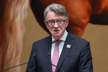 Na arch&iacute;vnej sn&iacute;mke britsk&yacute; veľvyslanec v Spojen&yacute;ch &scaron;t&aacute;toch Peter Mandelson. FOTO: TASR/AP