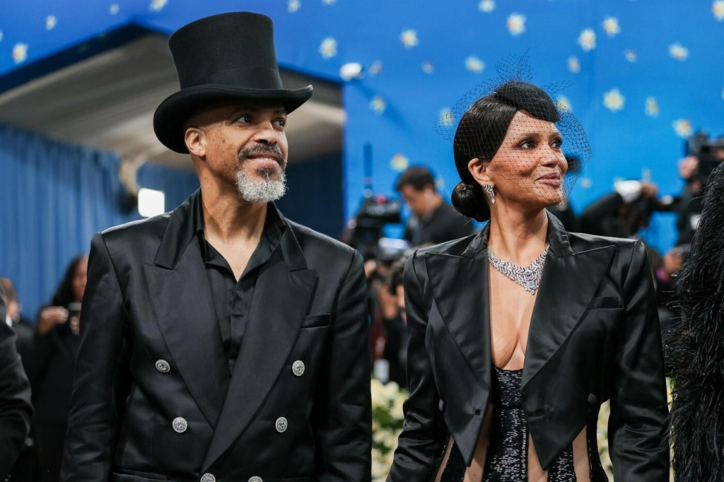 Halle Berry sa bude &scaron;tvrt&yacute;kr&aacute;t vyd&aacute;vať.​ Hudobn&iacute;k Von Hunt ju požiadal o ruku.