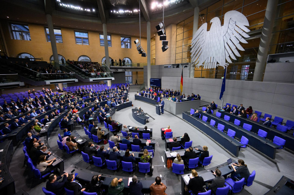 Poslanci Spolkov&eacute;ho snemu (Bundestag). FOTO: TASR/AP