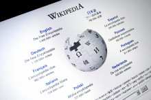 Wikip&eacute;dia m&aacute; 25 rokov.