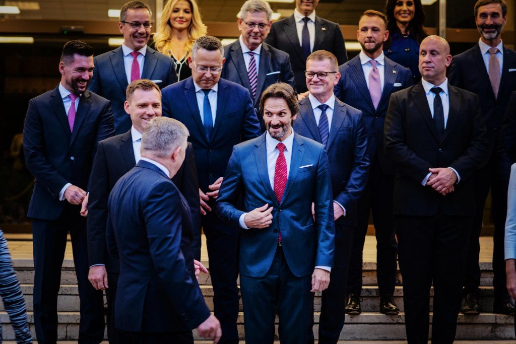 Prv&eacute; rokovanie novej vl&aacute;dy 25. okt&oacute;bra 2023 v Bratislave. FOTO: MAFRA/Miroslava Spodniakov&aacute;