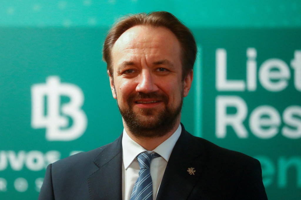 Guvern&eacute;r litovskej centr&aacute;lnej banky Gediminas &Scaron;imkus. FOTO: Reuters