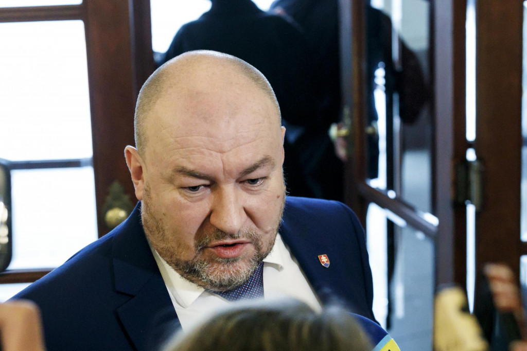 Minister cestovn&eacute;ho ruchu a &scaron;portu Rudolf Huliak. FOTO: TASR/Dano Veselsk&yacute;