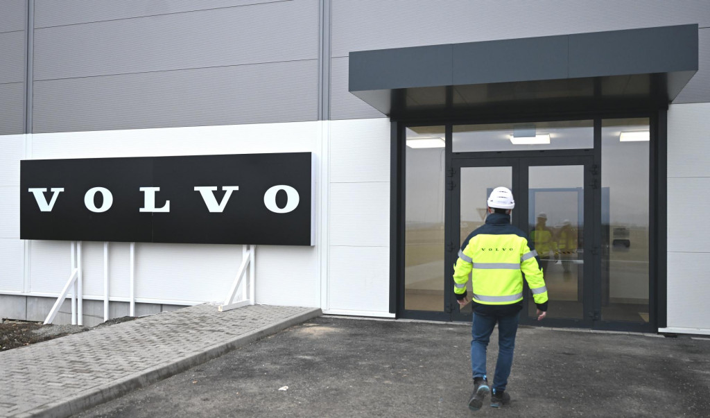 Sn&iacute;mka z v&yacute;stavby Volvo Car Ko&scaron;ice. FOTO: TASR/Franti&scaron;ek Iv&aacute;n