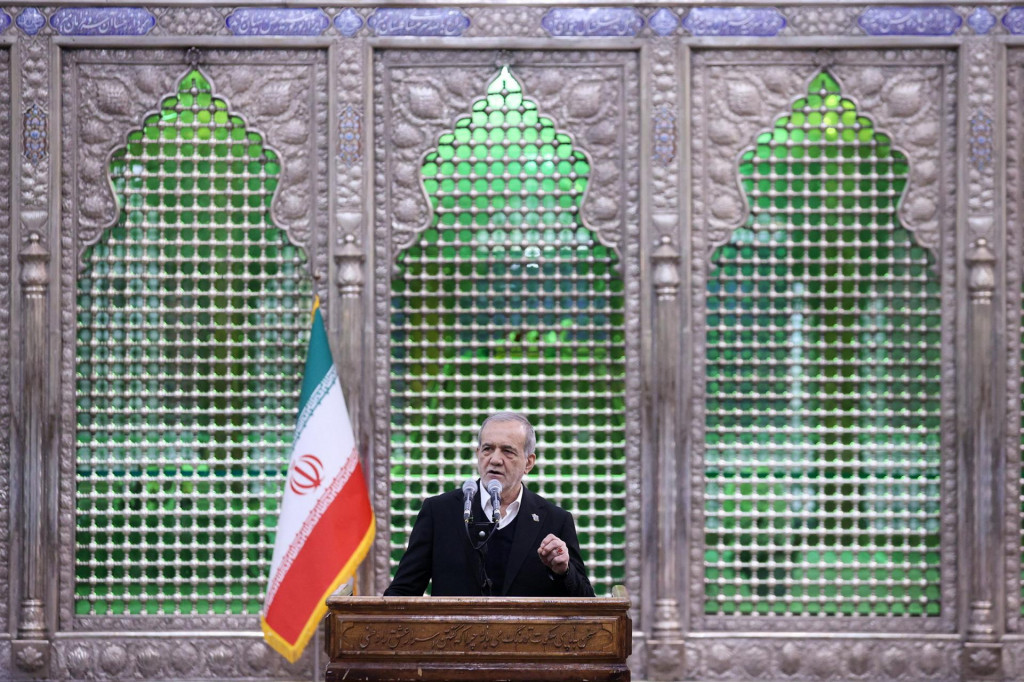 Ir&aacute;nsky prezident Mas&uacute;d Peze&scaron;kij&aacute;n. FOTO: Reuters/ABOUTALEB NADRI/Ir&aacute;nsky prezident