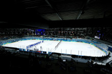 Mil&aacute;nska Rho Ice Hockey Arena počas z&aacute;pasu žien.FOTO: Reuters