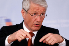B&yacute;val&yacute; n&oacute;rsky premi&eacute;r Thorbj&ouml;rn Jagland. FOTO: TASR/AP