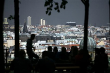 Medzimesačne sa decembrov&eacute; spotrebiteľsk&eacute; ceny v krajine zv&yacute;&scaron;ili o 0,9 percenta. Potvrdili sa tak predbežn&eacute; odhady. FOTO: REUTERS