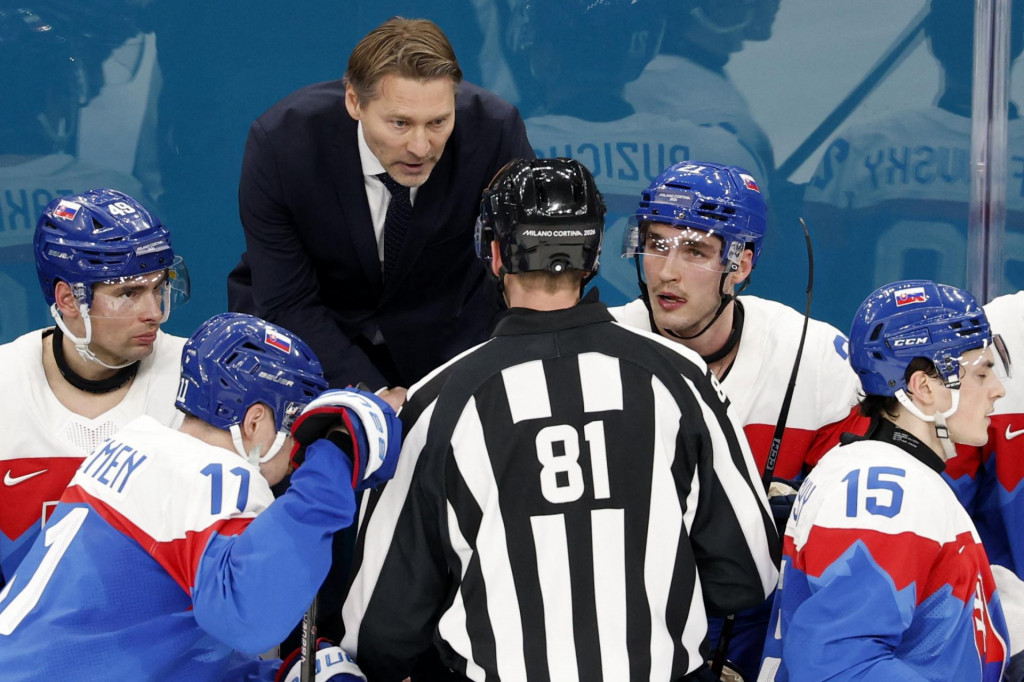 Tr&eacute;ner slovensk&eacute;ho t&iacute;mu Vladim&iacute;r Orszagh. FOTO: Reuters