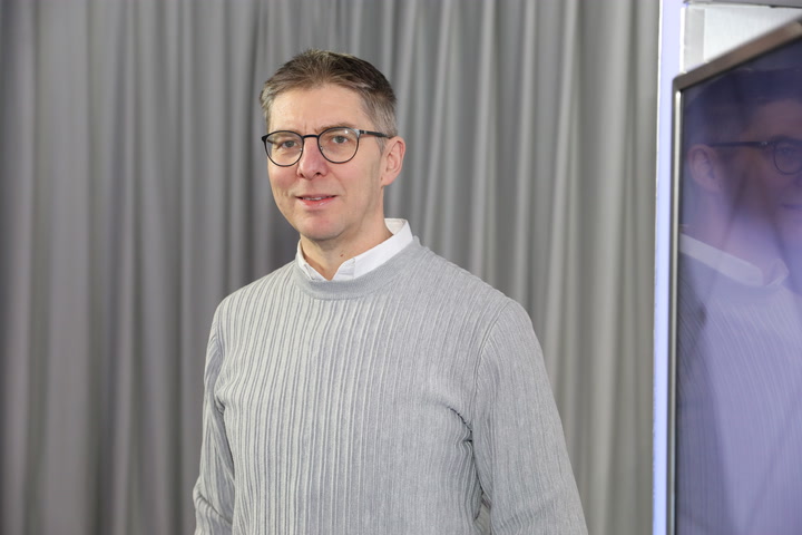 Slosiarik v HNtelevízii pripustil, že ho výsledok PS prekvapil: Ide o štatisticky významný pokles