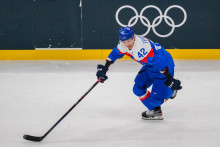 Slovensk&yacute; hokejov&yacute; obranca Martin Feh&eacute;rv&aacute;ry. FOTO: TASR/Jaroslav Nov&aacute;k