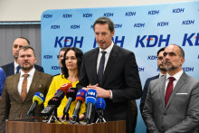 Podpredseda KDH Viliam Karas by vraj v pr&iacute;pade stran&iacute;ckeho dopytu l&iacute;derstvo bral. FOTO: TASR/L. Mužla