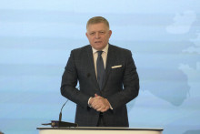 Predseda vl&aacute;dy Robert Fico vid&iacute; probl&eacute;m so zastaven&yacute;m ropovodom Družba na strane Ukrajincov. FOTO: TASR/M. Herc
