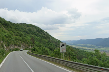 Soro&scaron;ka rob&iacute; probl&eacute;my v zime najm&auml; kamionistom. FOTO: Google Maps