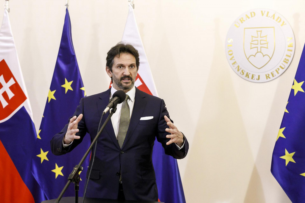 Na sn&iacute;mke vicepremi&eacute;r a minister obrany Robert Kaliň&aacute;k. FOTO: TASR/Dano Veselsk&yacute;