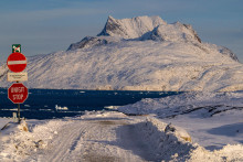 Dopravn&eacute; značenie v meste Nuuk v Gr&oacute;nsku. FOTO TASR/AP