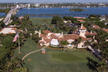 Leteck&yacute; pohľad na dom americk&eacute;ho prezidenta Donalda Trumpa v Mar-a-Lago. FOTO: Reuters