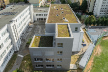 Projekt pr&iacute;stavby a nadstavby Z&Scaron; I. Bukovčana bol financovan&yacute; z eurofondov a i&scaron;lo o najv&auml;č&scaron;iu invest&iacute;ciu do &scaron;koly od jej postavenia. FOTO: ​arch&iacute;v mestskej časti Dev&iacute;nska Nov&aacute; Ves