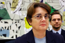 Dnes už b&yacute;val&aacute; riaditeľka par&iacute;žskeho m&uacute;zea Louvre Laurence des Carsov&aacute;. FOTO: REUTERS