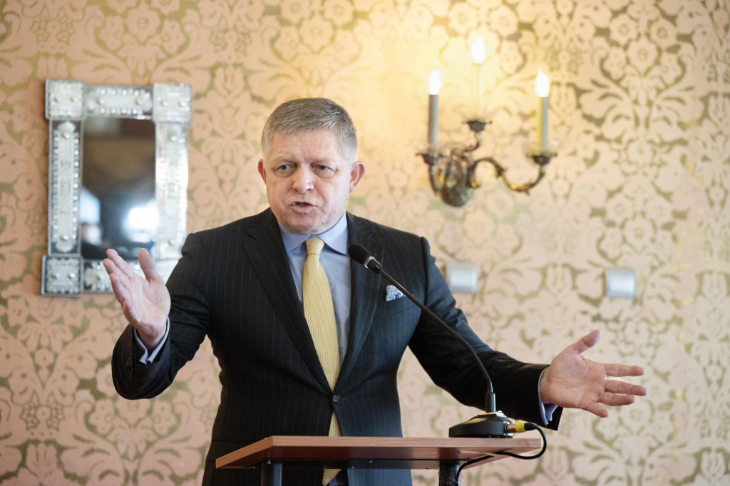 Predseda vl&aacute;dy Robert Fico. FOTO: TASR/Pavel Neubauer