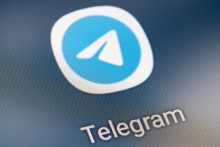 Telegramom sa &scaron;&iacute;ri najv&auml;č&scaron;&iacute; počet podvodov. FOTO: TASR/DPA