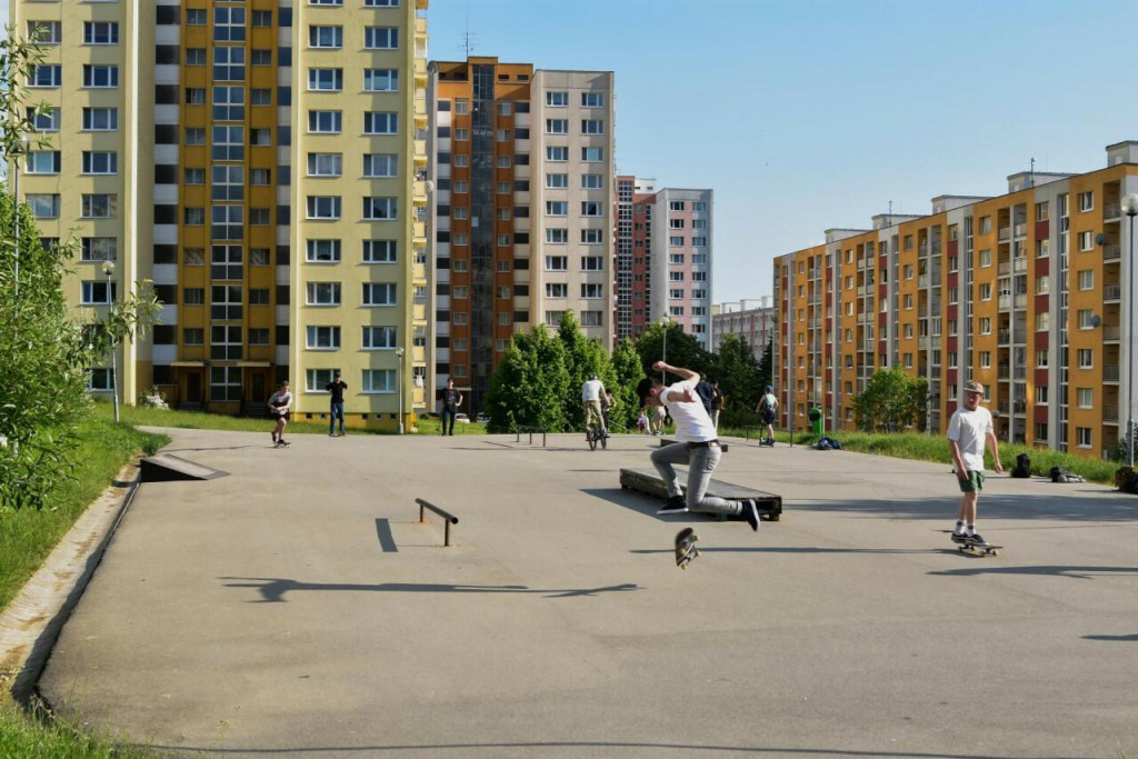 Na sn&iacute;mke je s&iacute;dlisko S&aacute;sov&aacute; v Banskej Bystrici. FOTO: TASR/ L. Mužla
