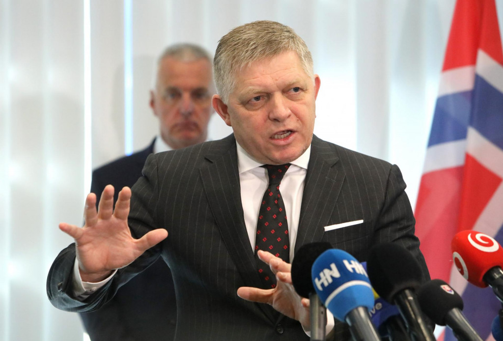 Predseda vl&aacute;dy Robert Fico (Smer-SD). FOTO: TASR