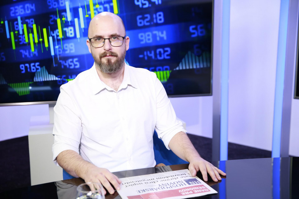 Juraj Forgacs, zakladatel Fumbi Network v &scaron;t&uacute;diu HNtelev&iacute;zie. FOTO: HN/Matej Duman
