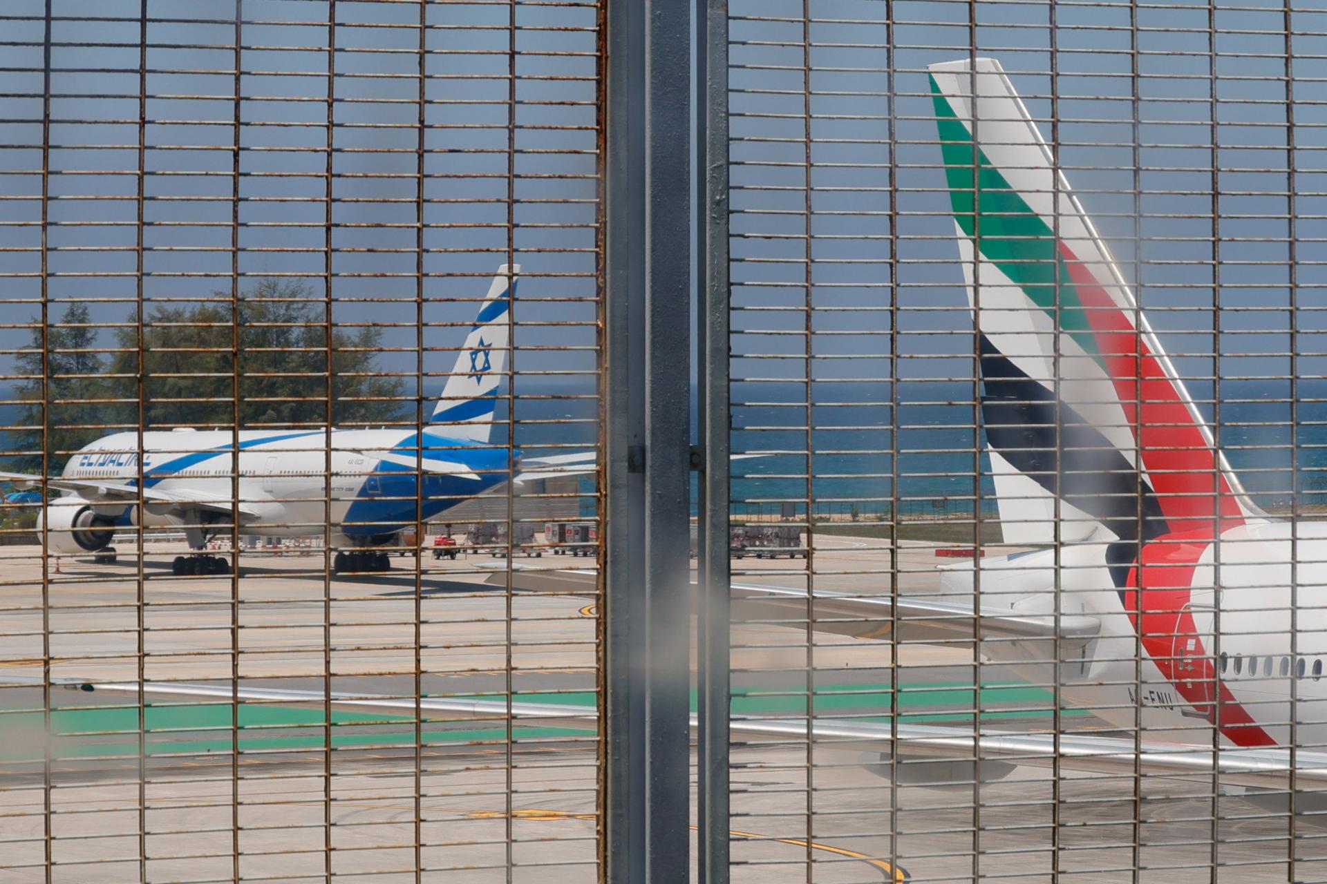 Napätie na Blízkom východe narušilo leteckú dopravu medzi Áziou a Európou