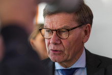 Nemeck&yacute; minister zahraničn&yacute;ch vec&iacute; Johann Wadephul počas zasadnutia vl&aacute;dy v Berl&iacute;ne v stredu 4. marca 2026. FOTO: TASR/AP