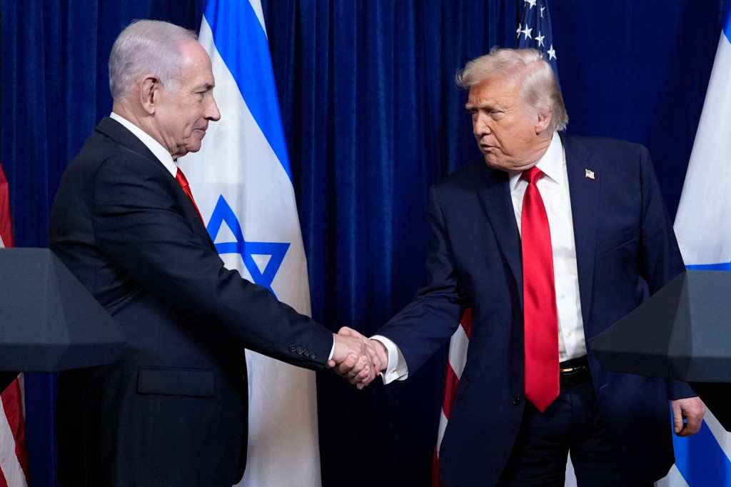 Americk&yacute; prezident Donald Trump a izraelsk&yacute; premi&eacute;r Benjamin Netanjahu. FOTO: TASR/AP