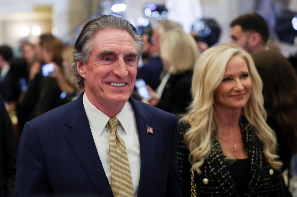 Americk&yacute; minister vn&uacute;tra Doug Burgum. FOTO: Reuters