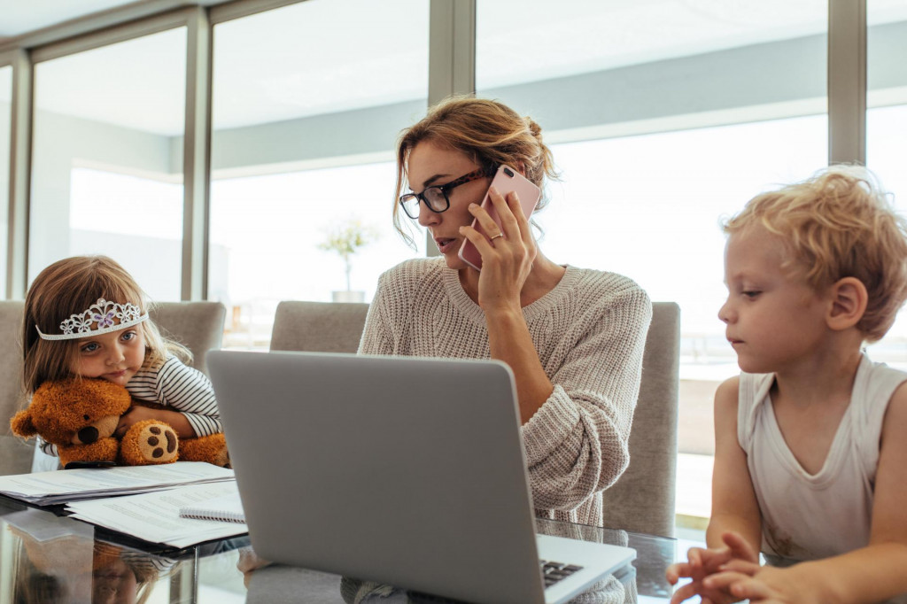 Ak dieťa vychov&aacute;vaj&uacute; v jednej dom&aacute;cnosti viacer&iacute; daňovn&iacute;ci, bonus si m&ocirc;že uplatniť iba jeden z nich. FOTO: Dreamstime